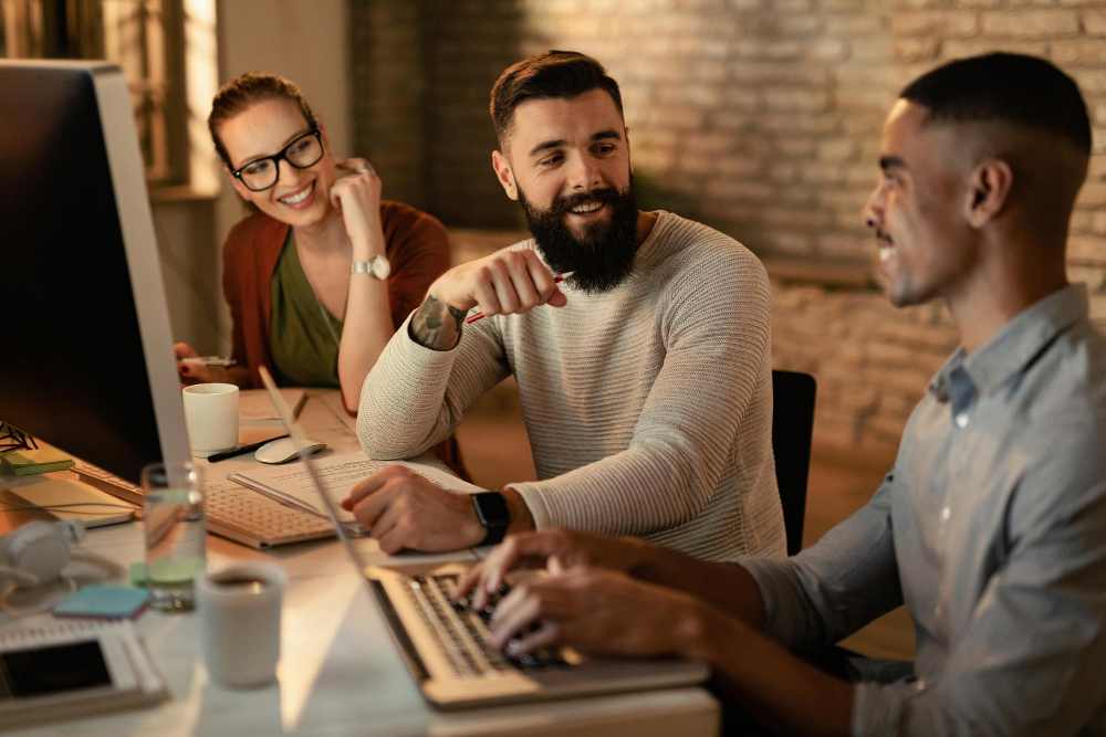 Illustration qui montre des collaborateurs d'une agence de développement web