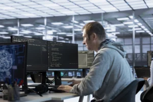 Ingénieur-informatique-min (1)